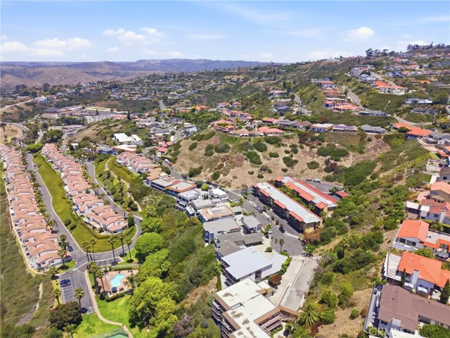 214 Via Robina 4, San Clemente, California 92672