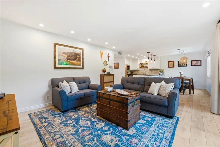 214 Via Robina 4, San Clemente, California 92672