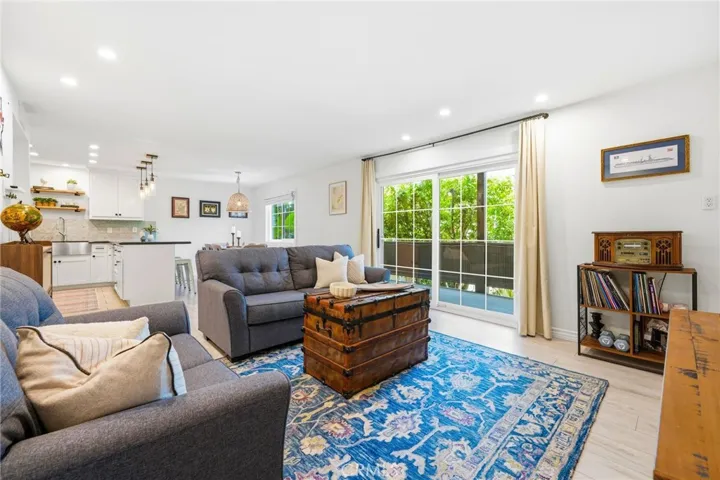 214 Via Robina 4, San Clemente, California 92672