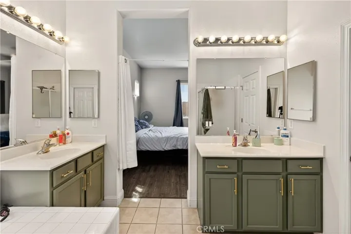 860 Sandstone Way, Atwater, California 95301