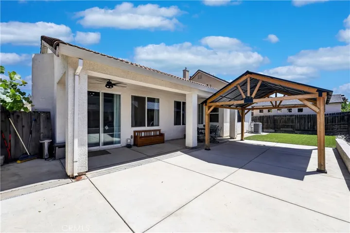 860 Sandstone Way, Atwater, California 95301