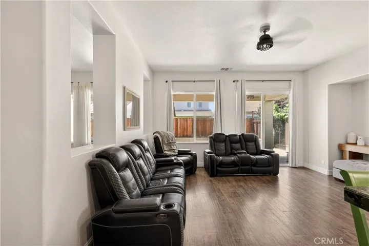 860 Sandstone Way, Atwater, California 95301