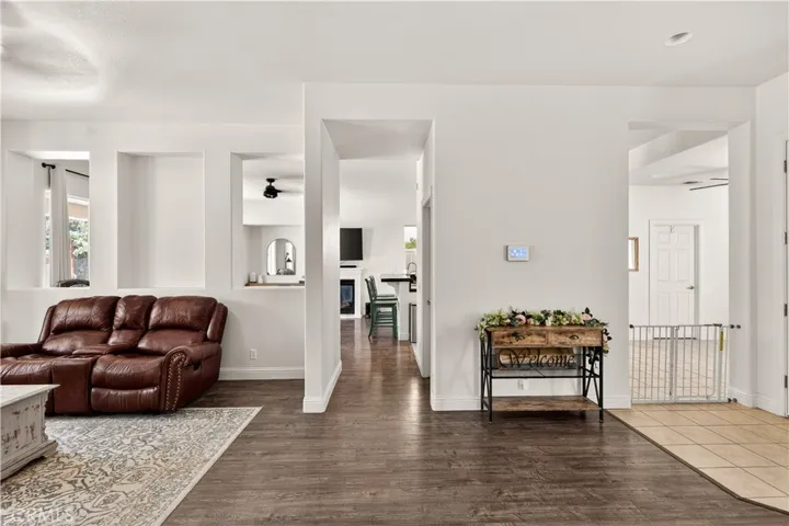 860 Sandstone Way, Atwater, California 95301
