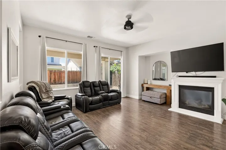 860 Sandstone Way, Atwater, California 95301