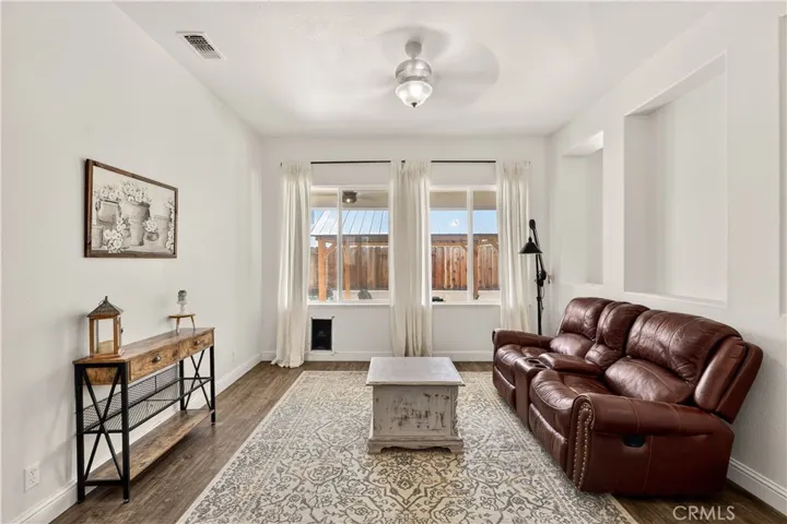 860 Sandstone Way, Atwater, California 95301