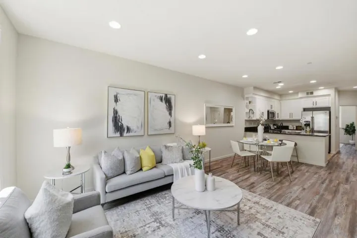 566 Almaden Walk Loop, San Jose, California 95125