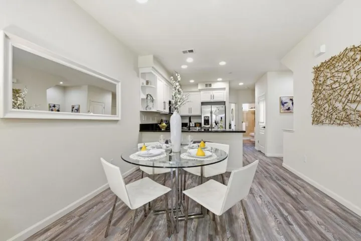 566 Almaden Walk Loop, San Jose, California 95125