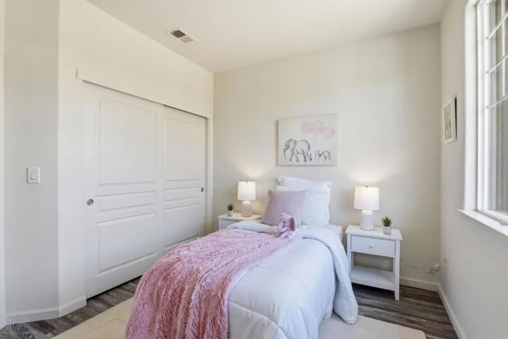 566 Almaden Walk Loop, San Jose, California 95125