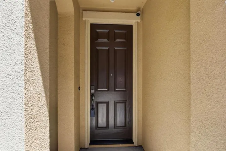 566 Almaden Walk Loop, San Jose, California 95125