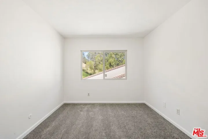 24817 Sand Wedge Lane, Valencia, California 91355