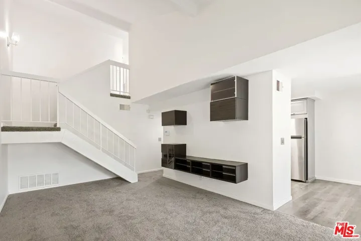 24817 Sand Wedge Lane, Valencia, California 91355