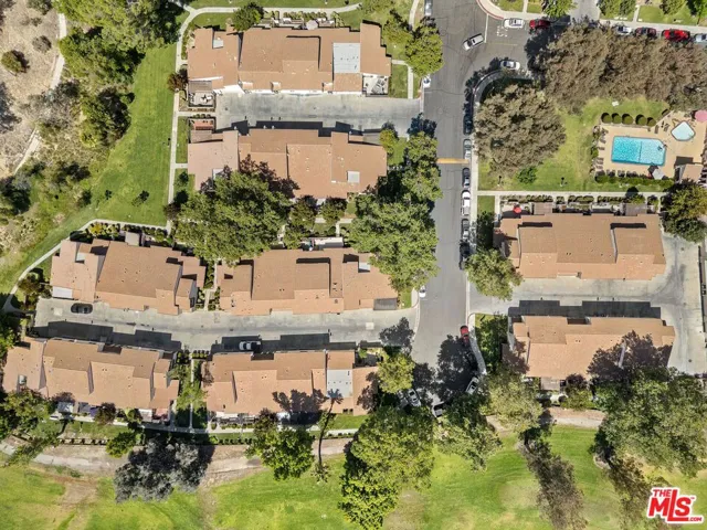 24817 Sand Wedge Lane, Valencia, California 91355