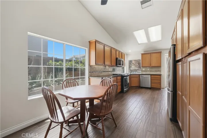 15156 Biarritz St., Lake Elsinore, California 92530