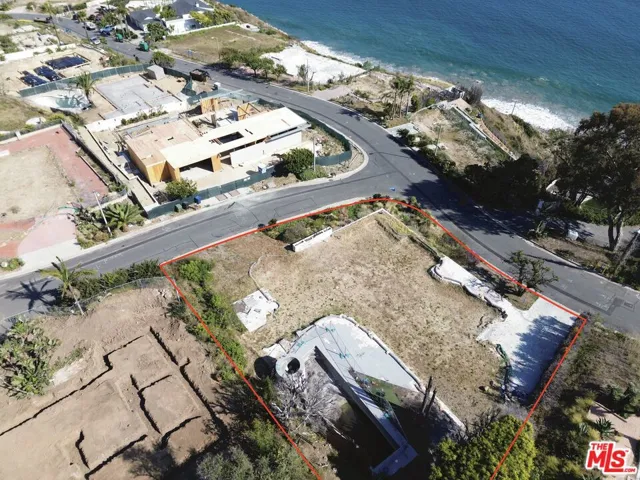20521 Roca Chica Drive, Malibu, California 90265