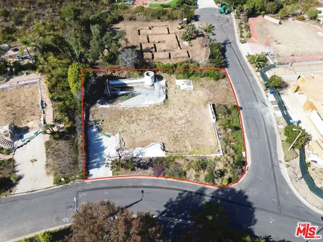 20521 Roca Chica Drive, Malibu, California 90265