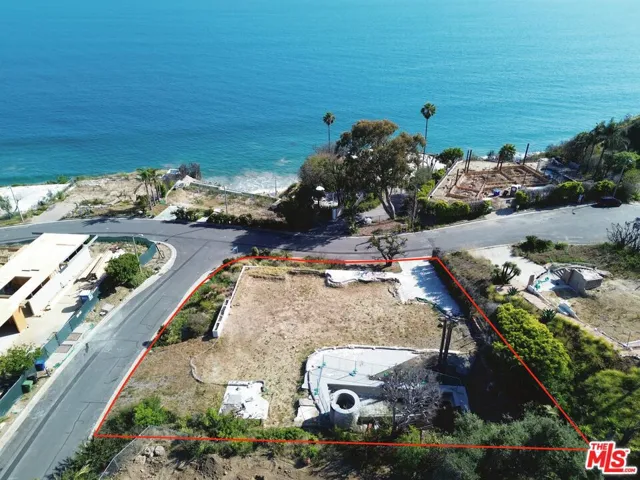 20521 Roca Chica Drive, Malibu, California 90265