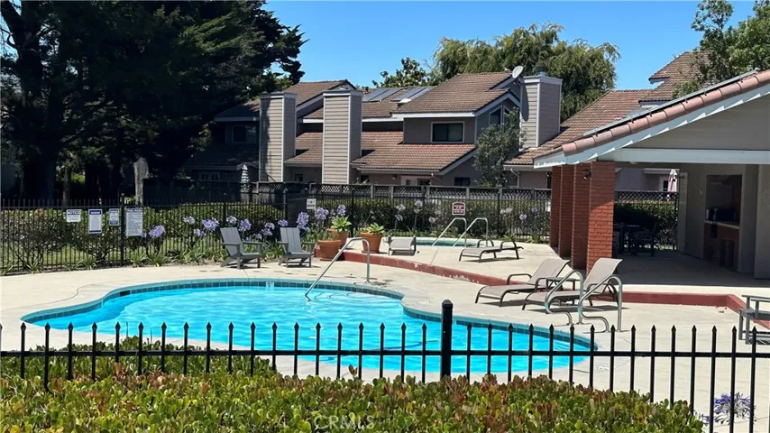 256 Via San Blas, San Luis Obispo, California 93401