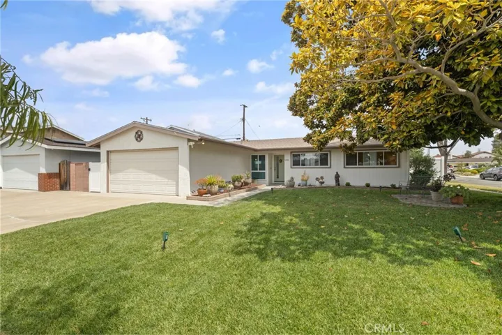 Welcome to 5890 Los Arcos