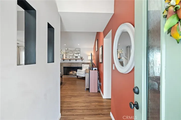 Charming entry way boasting of Mid-Century Modern design