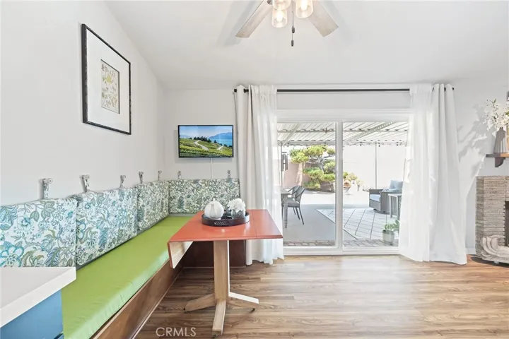 Built in breakfast bench with storage