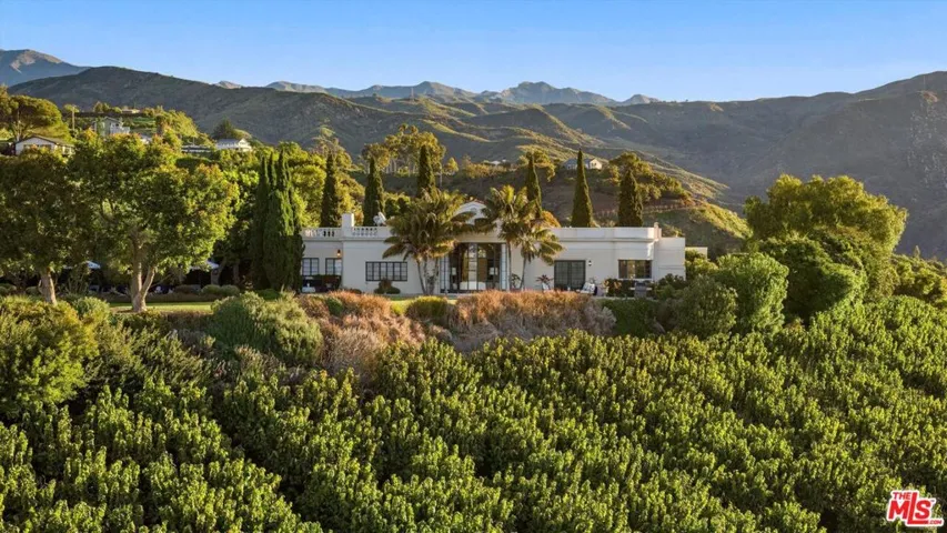 Primoya Estates