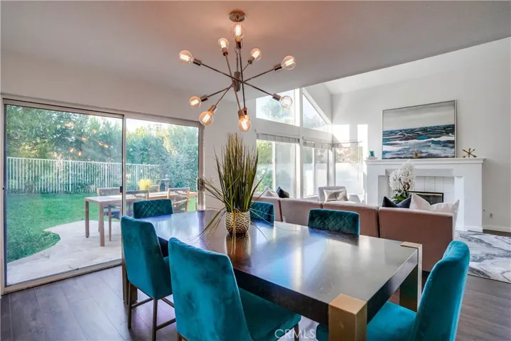 24621 Senda Salvia, Calabasas, California 91302