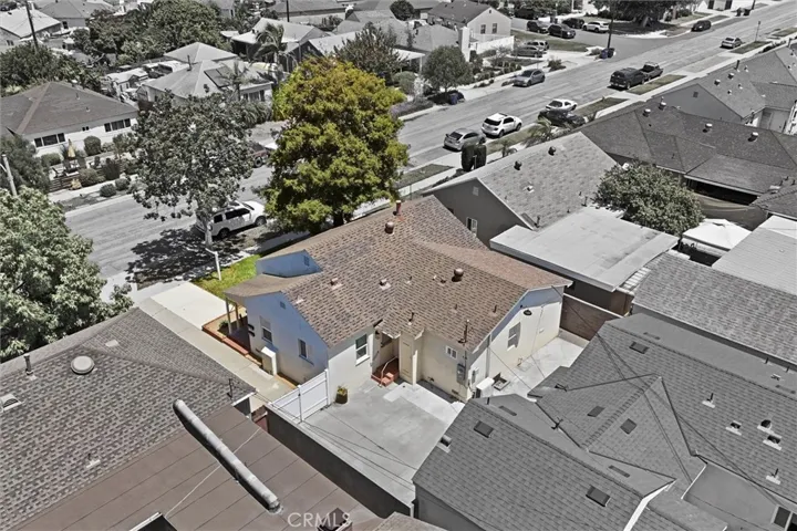 Here you'll find the detached, single family home, 3 bedroom, 2 bath.