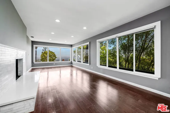 1438 Davies Drive, Beverly Hills, California 90210