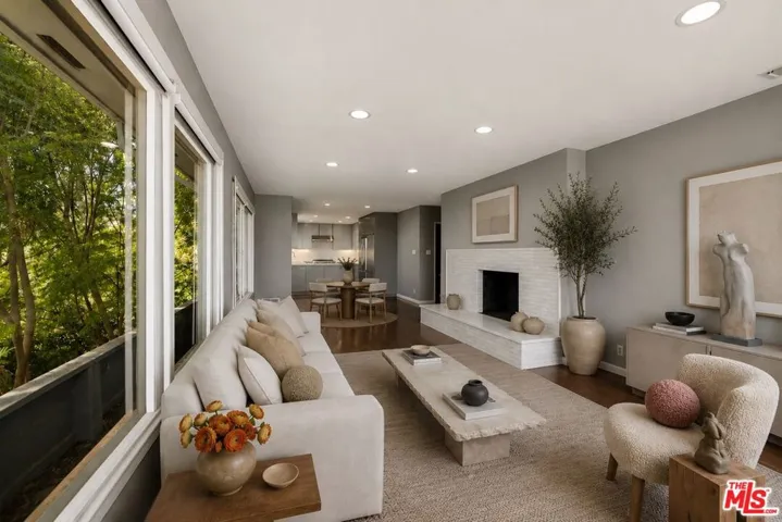 1438 Davies Drive, Beverly Hills, California 90210