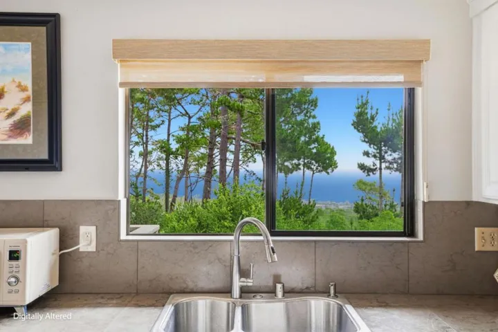 70 Forest Ridge Road 1, Monterey, California 93940