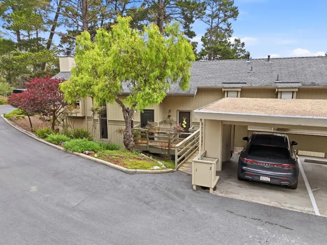 70 Forest Ridge Road 1, Monterey, California 93940
