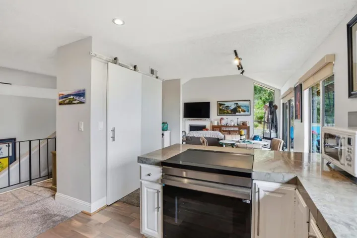 70 Forest Ridge Road 1, Monterey, California 93940