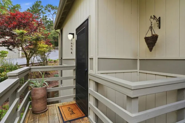 70 Forest Ridge Road 1, Monterey, California 93940