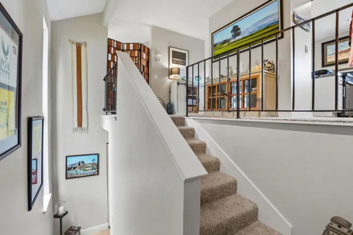 70 Forest Ridge Road 1, Monterey, California 93940