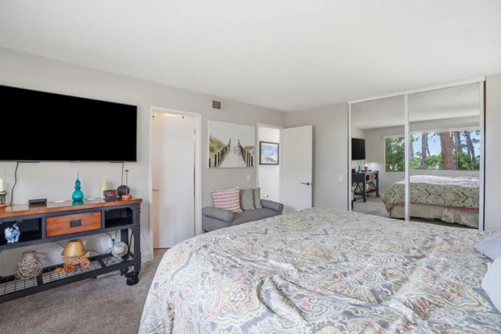 70 Forest Ridge Road 1, Monterey, California 93940