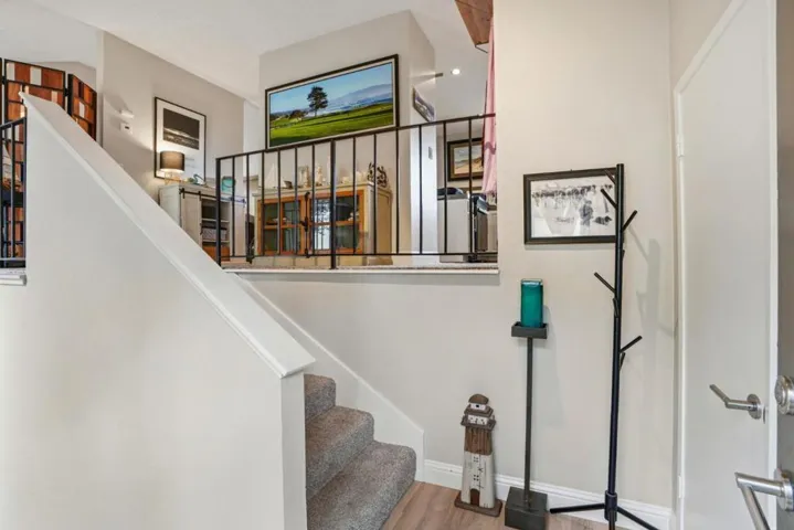 70 Forest Ridge Road 1, Monterey, California 93940