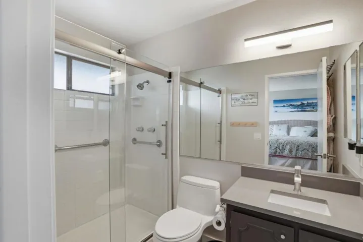 70 Forest Ridge Road 1, Monterey, California 93940