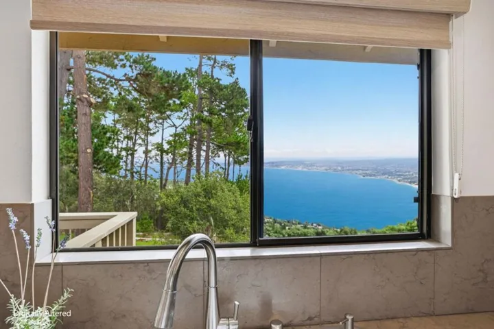 70 Forest Ridge Road 1, Monterey, California 93940