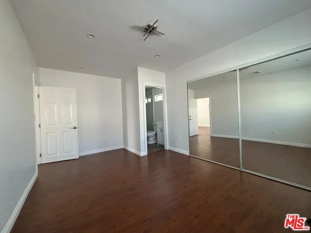 6537 Teesdale Avenue, North Hollywood, California 91606