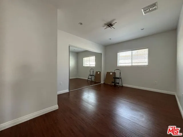 6537 Teesdale Avenue, North Hollywood, California 91606
