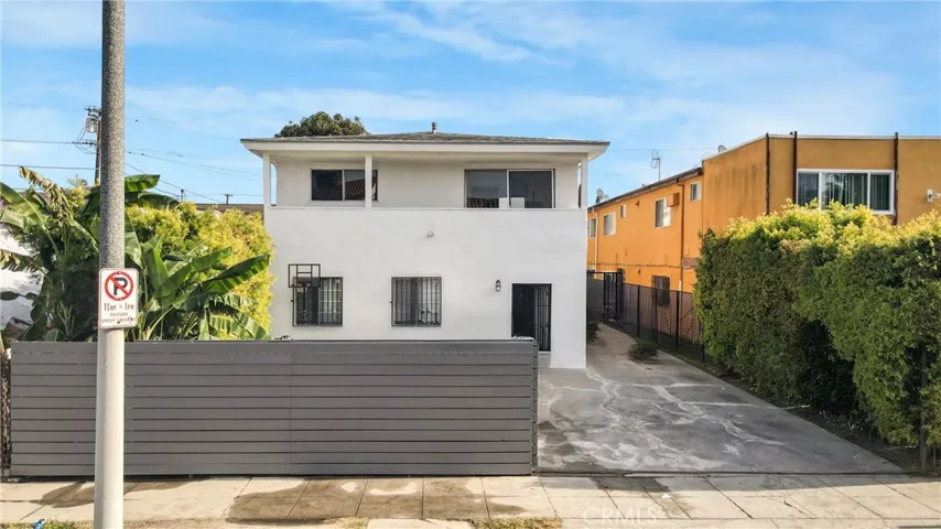 2806 S Norton Avenue, Los Angeles, California 90018