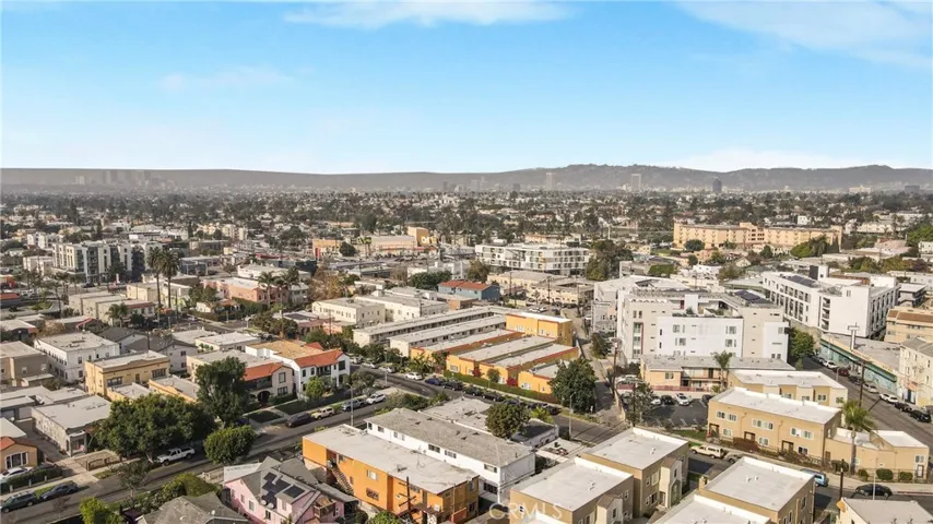 2806 S Norton Avenue, Los Angeles, California 90018