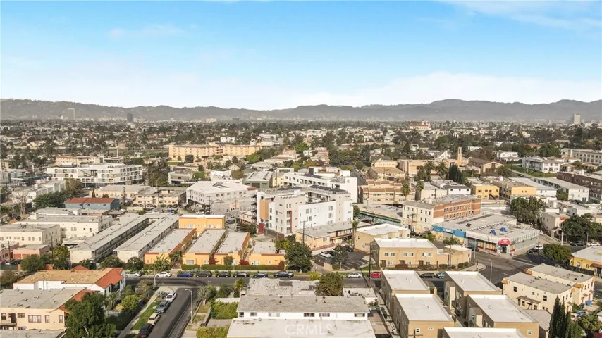 2806 S Norton Avenue, Los Angeles, California 90018