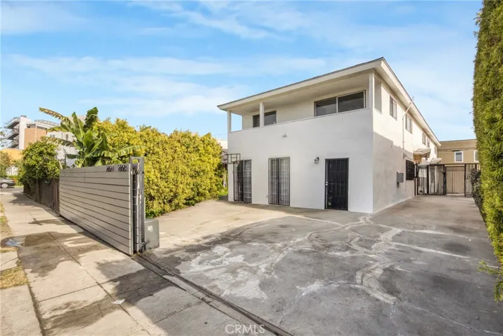 2806 S Norton Avenue, Los Angeles, California 90018