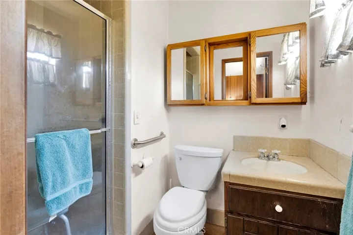 5500 Oil Well Road, Phelan, California 92371