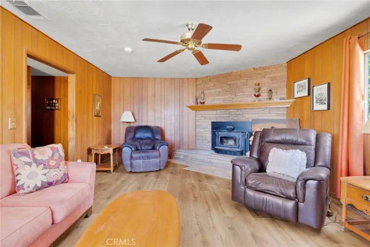 5500 Oil Well Road, Phelan, California 92371