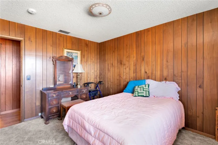 5500 Oil Well Road, Phelan, California 92371