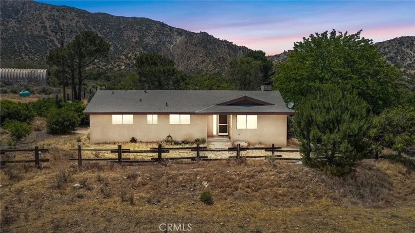 5500 Oil Well Road, Phelan, California 92371