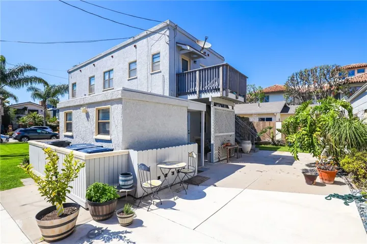 114 4th Street, Seal Beach, California 90740