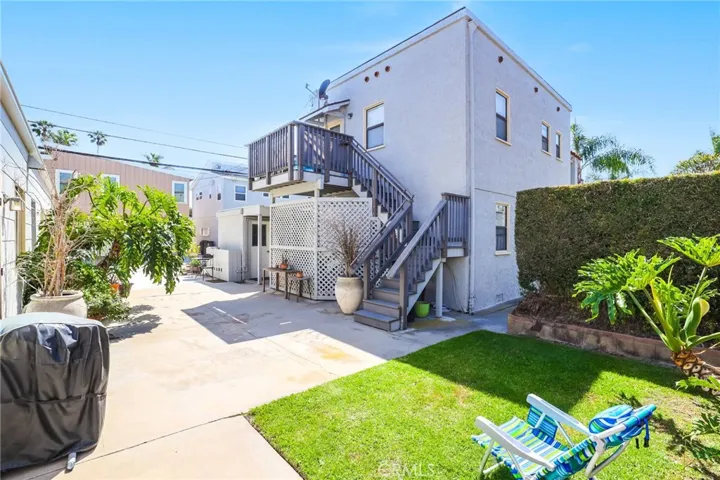 114 4th Street, Seal Beach, California 90740